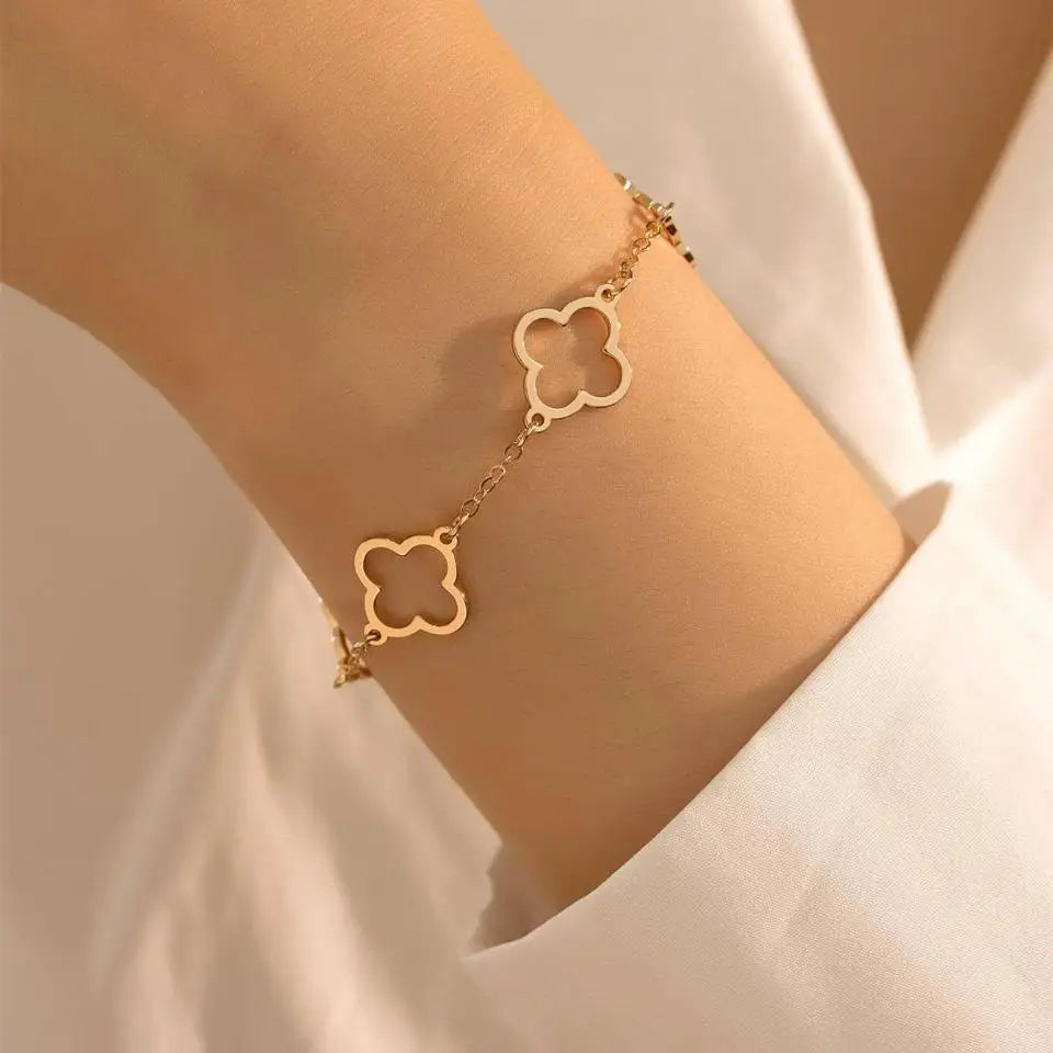 French Lucky Clover Bracelet Set