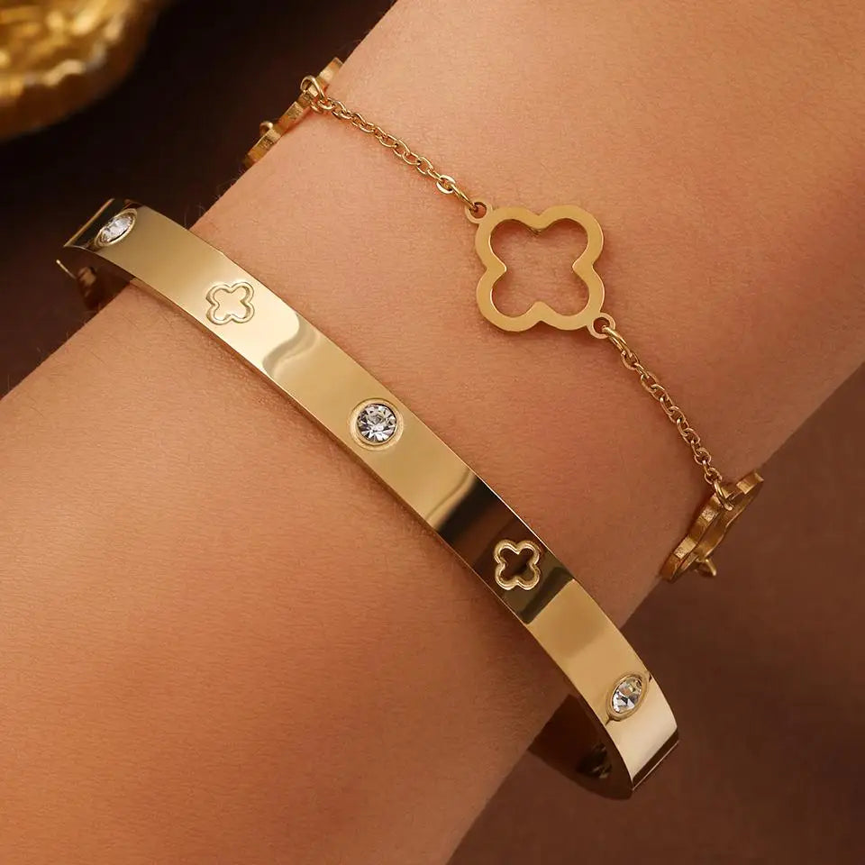 French Lucky Clover Bracelet Set